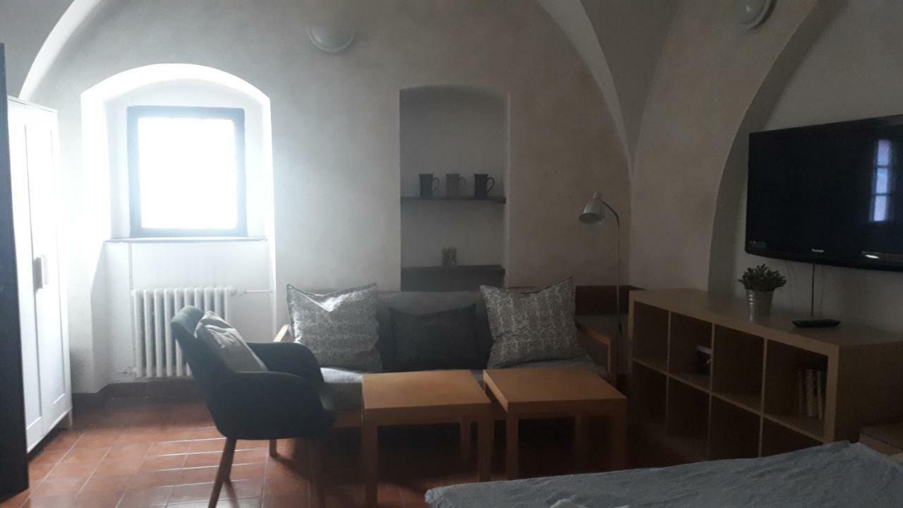 Penzion a restaurace Modrá růže Tábor Exterior foto